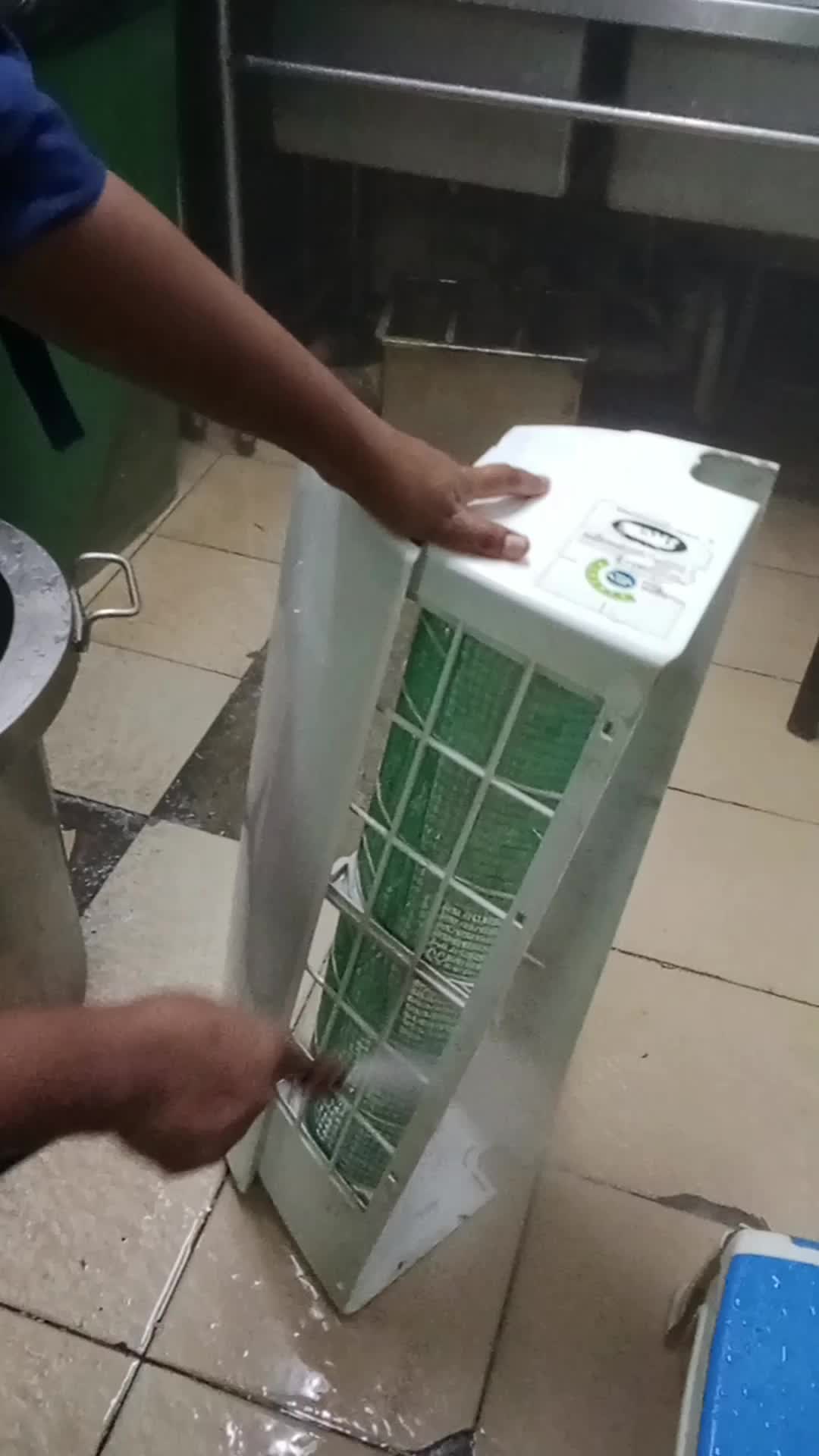 bersihin AC