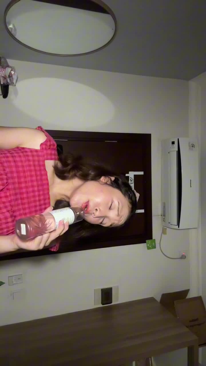 IDOL_XIII Anissa Candra 23 Tahun Jakarta Officially Missing You
 