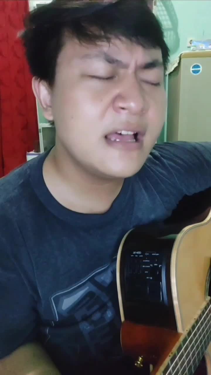 IDOL_XIV  YUDA RAMDHANI  25 TAHUN  KARAWANG BILA RASAKU INI RASAMU 

#audisionlineIndonesianidol  #coverkerispatih 