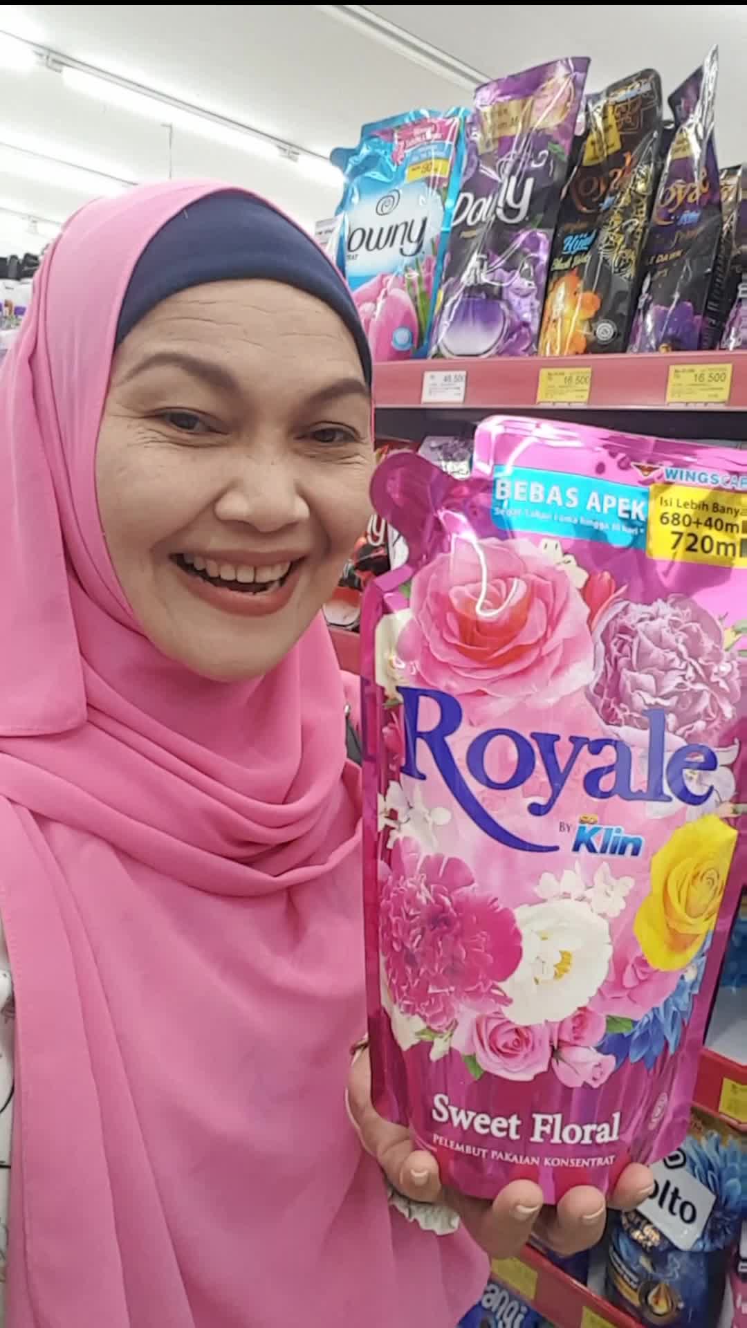 7 dec 2023_Aty with Royale Softener So klin _Product Pt Wings Care