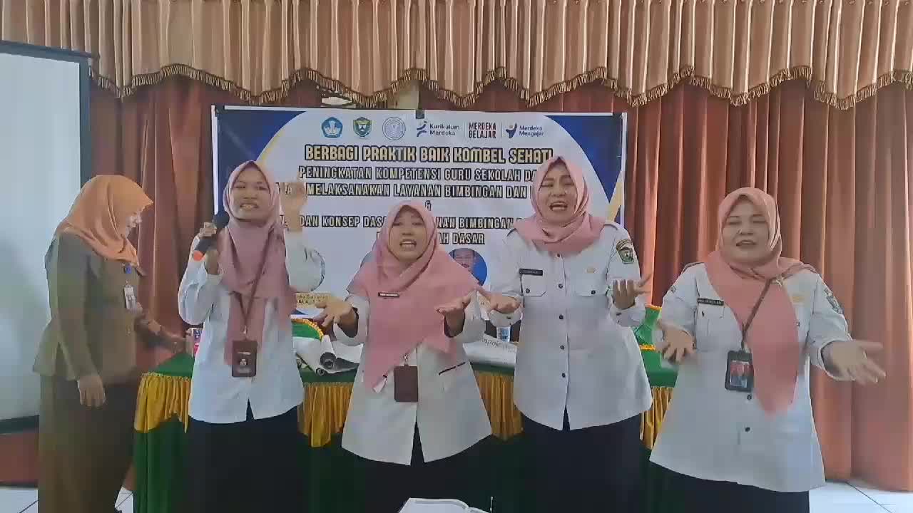 Yel yel dadakan 😁😁