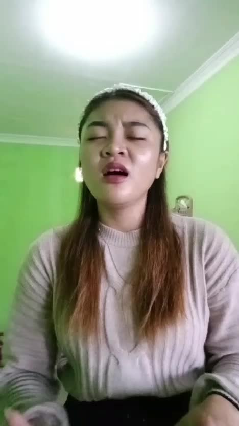 KDI 2024 Isnainy asal Banjarmasin Usia 21 tahun judul lagu semakin sayang semakin kejam #onlineAuditionKDI2024