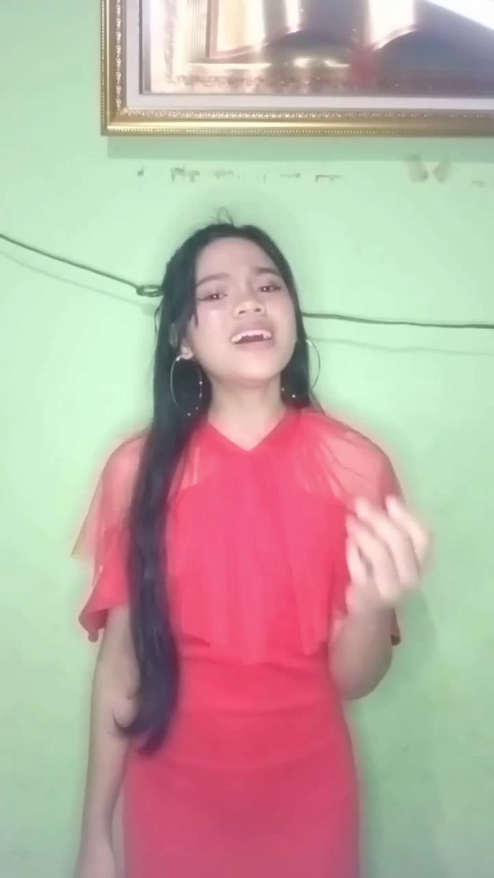 CENING AYU MAHARANI usia 15-16 tahun asal BANYUWANGI motivasi (mengembangkan bakat agar dpt membanggakan orang tua)