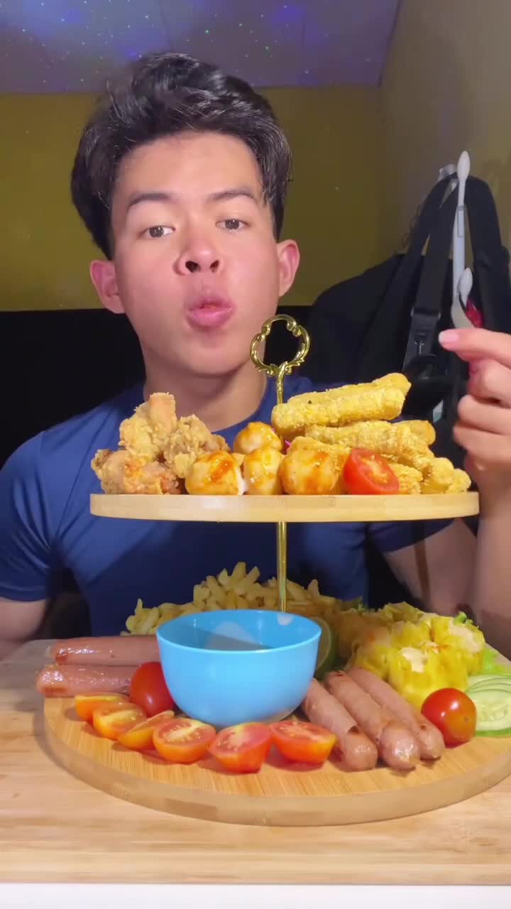 Mukbang Makan Besar
#Food #Videomasakan #videomakanan #Like #Follow #videolucu #Mukbang #Mukbangmakanbesar #Viral #videoviral #Fyp #lucu #ng