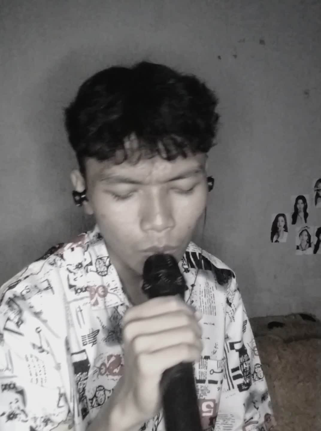 Riyan arman Maulana (20 tahun)
 #audisionline  #indonesianidol  #laguindonesia 