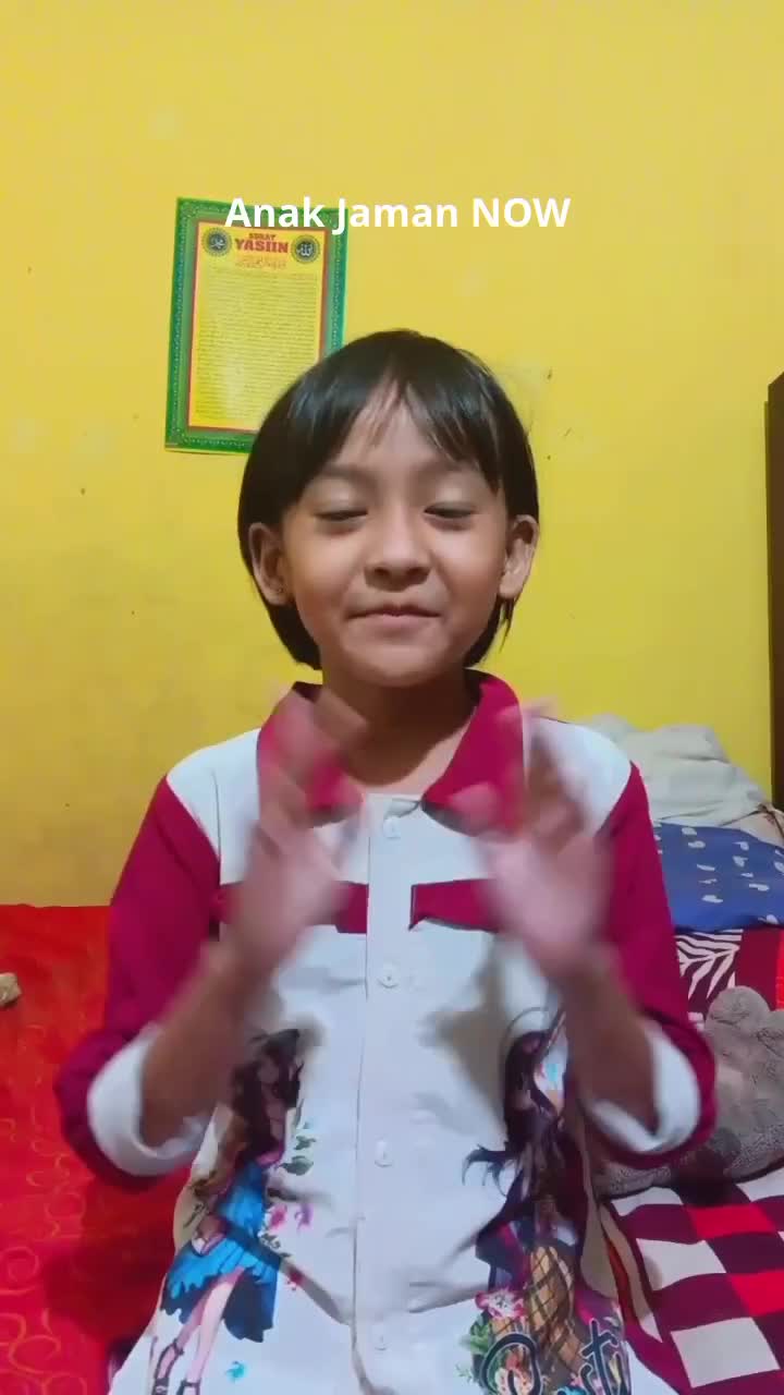 beda anak jaman sekarang sama anak jaman dulu 😁😁😁😁