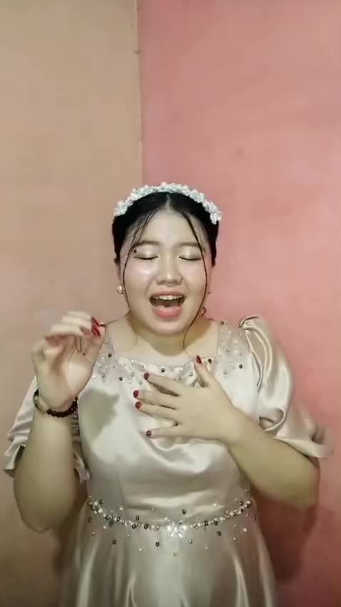 kdi 2024 nama : Maya Ulfa Sari  asal daerah: Medan Sumatra Utara  umur: 21 tahun  judul lagu: pesta panen #OnlineAuditionKDI2024
