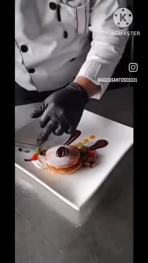 pan cake with ice cream