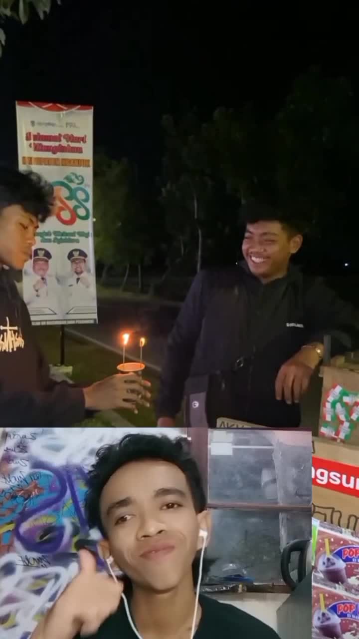 inilah moment haru
yang bikin penonton 
terharu.definisi teman
terbaik #reactiont #duett 