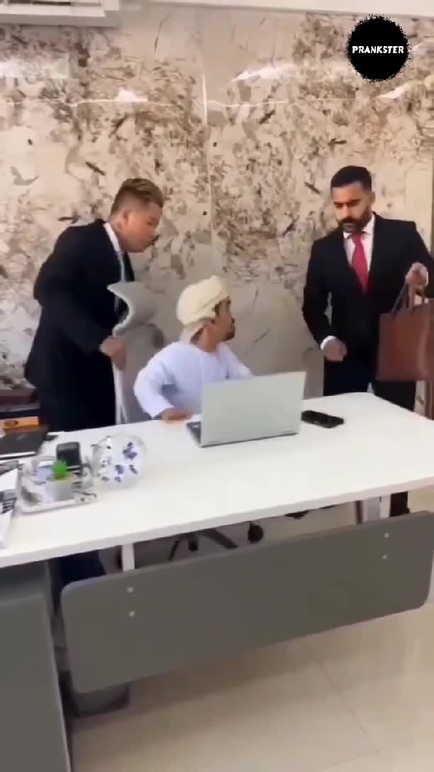 #354 Boss ucil😂

#videolucu #prank 