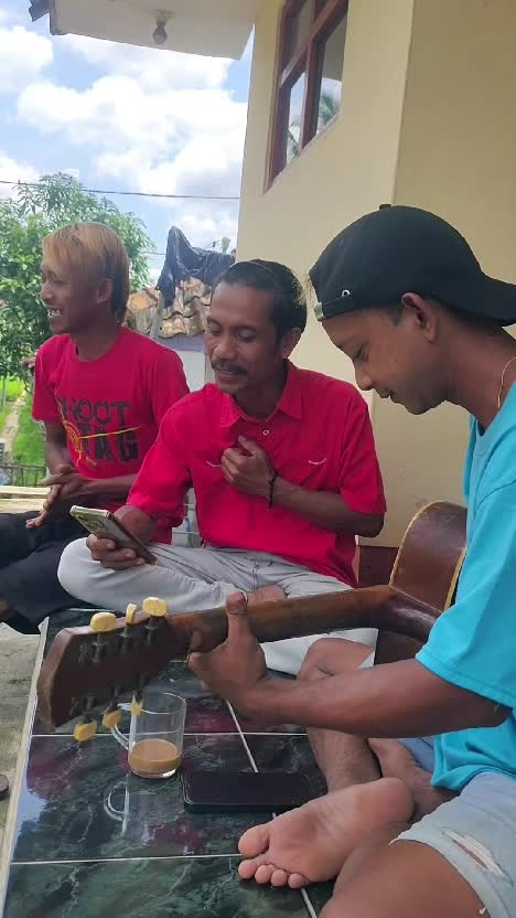 ampun suaranya #videolucu  #komedi  #lucu 