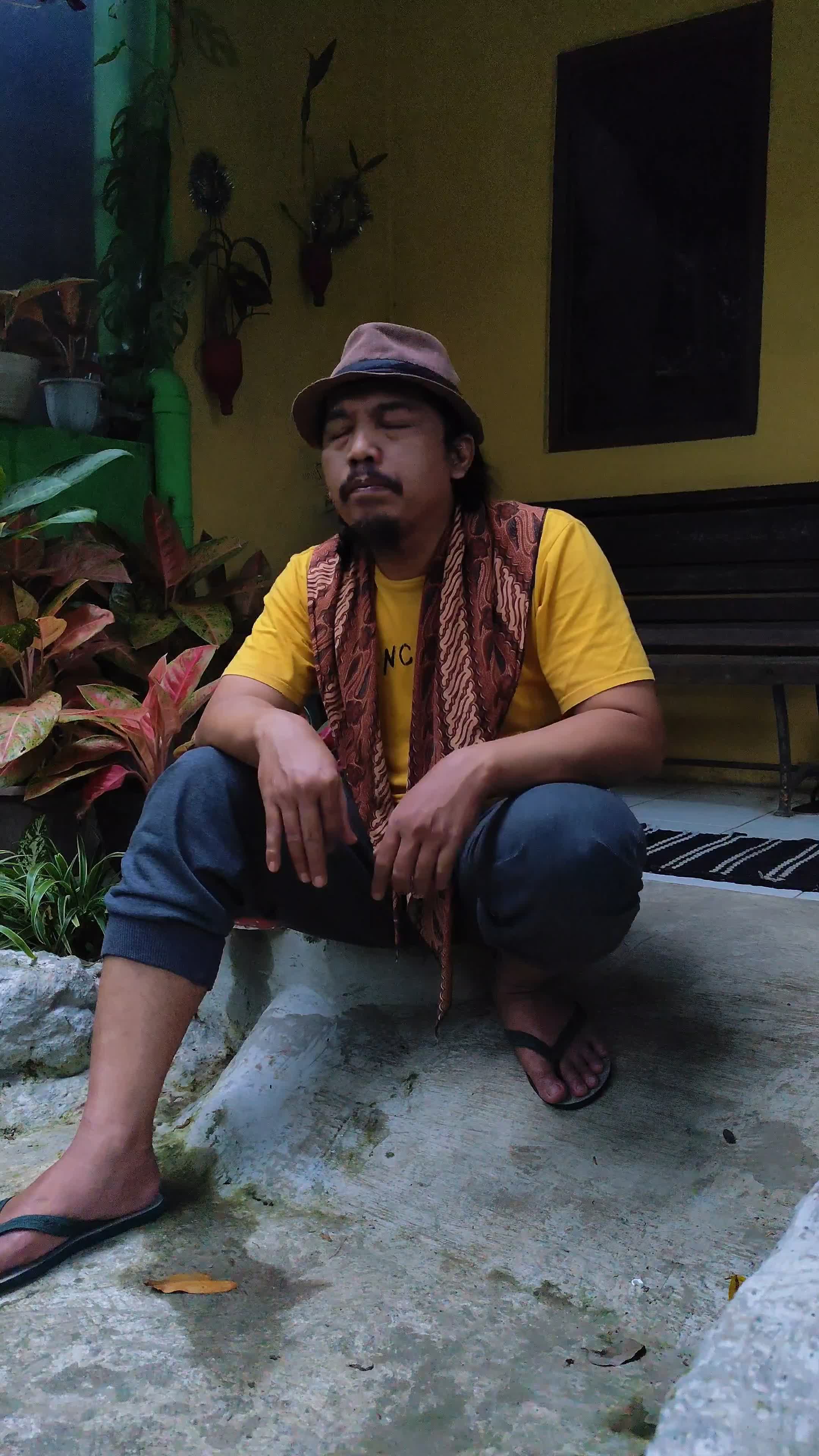 Pesimis  #RCTIPlus  #komedi 