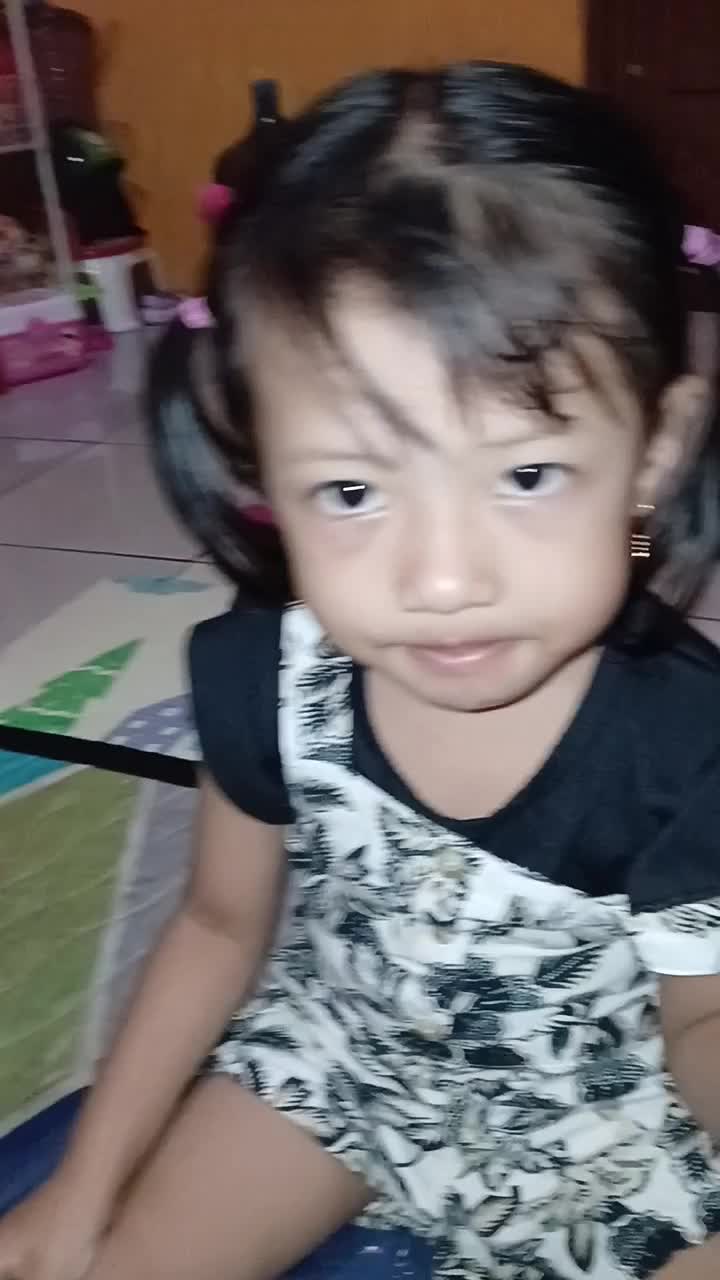 saingan mamah🤭😍
 #RCTIPlus  #HOTrctiplus  #fyp  #toddler  #happyenjoys 