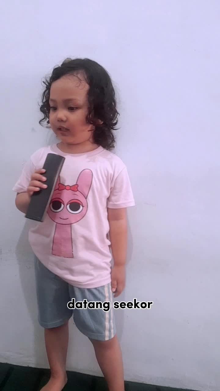 toddler 2th critnya lgi mini konser 🤭😄