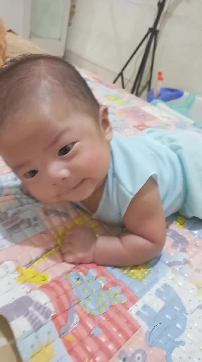bebe belajar tengkurap #bayi 
