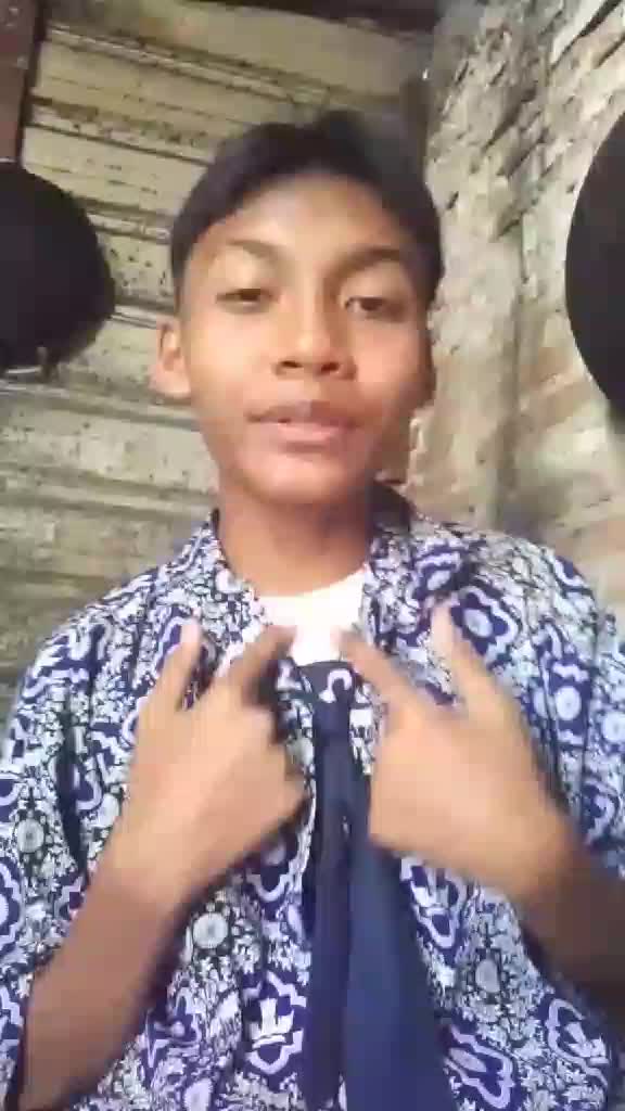 nama:Alviano muahmad marsel umur:15 lagu mati aku terima kasih untuk kdi2024