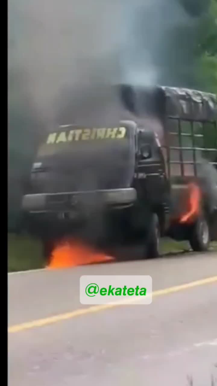 pickup terbakar  #fyp #fypシ #fypシ゚viral #foryou  #foru ##everyone  #ntt #ekateta #Viral 
