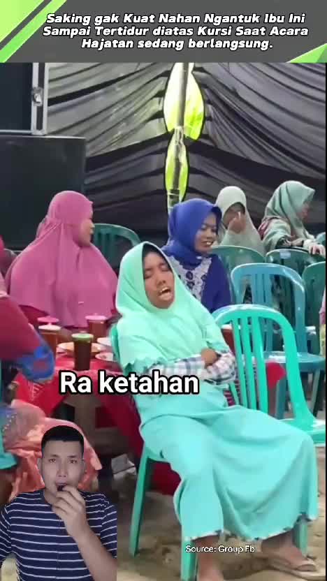 Saking gak Kuat Nahan Ngantuk Ibu Ini Sampai Tertidur diatas Kursi Saat Acara Hajatan sedang berlangsung. #videoviral  #faktaunik  #videoedu