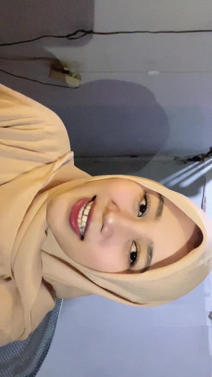 IDOL_XIII Diyah 25thn Semarang Teka-teki + Bahagia