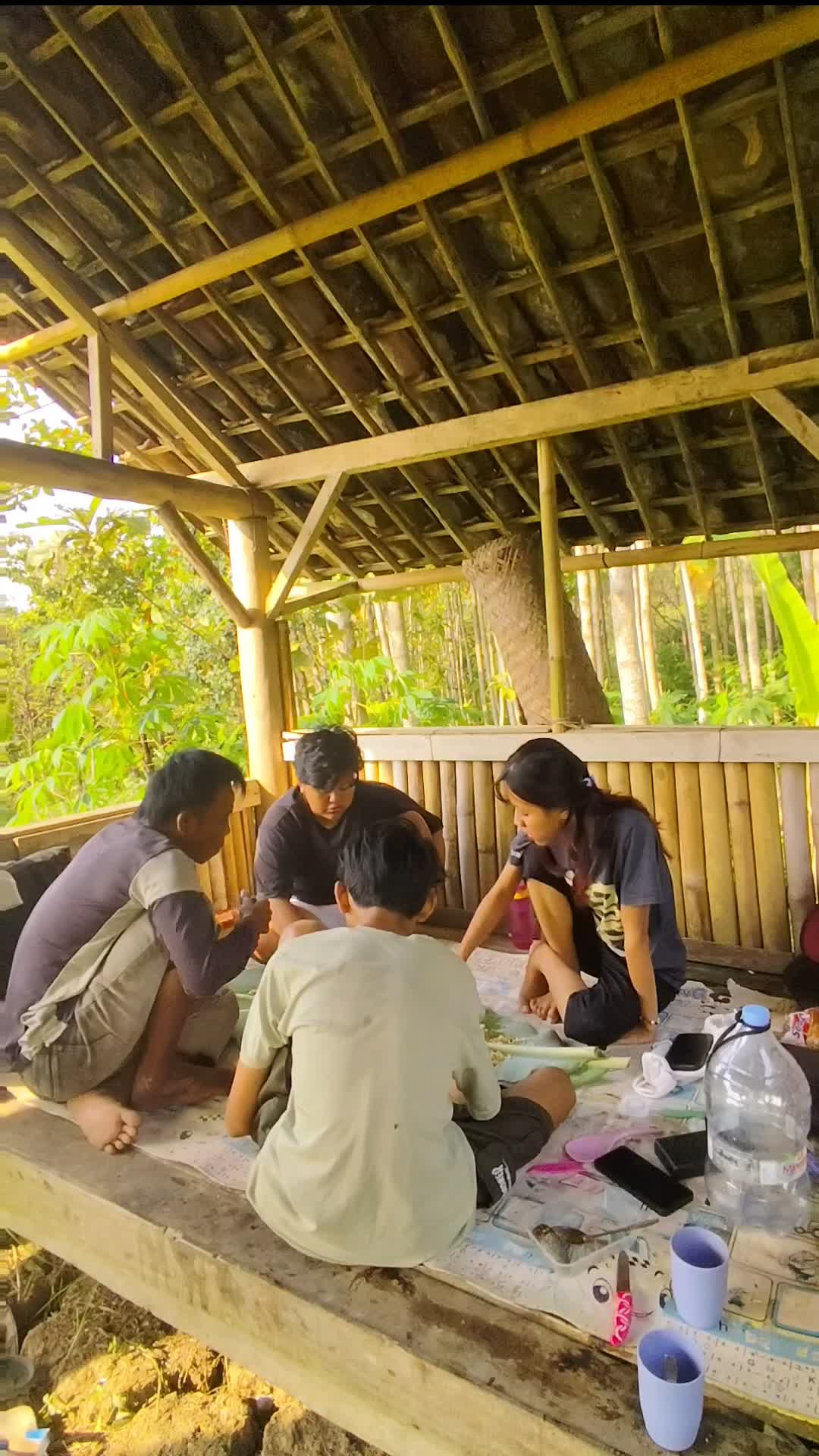 mol#healing  #full healing  #Ultramen juga butuh healing  #Healing gak nih  #healing sambil liat motor  #Menyusuri persawahan di samping raw