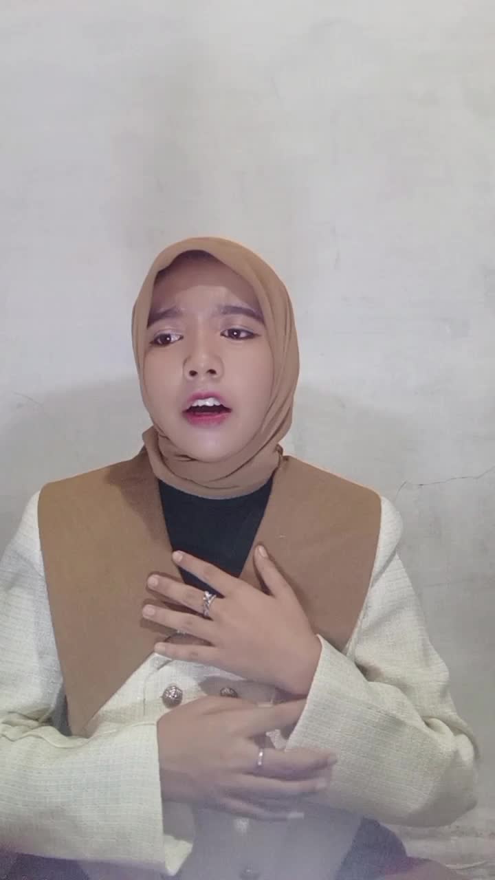 Nama :fadila desra
Umur :20thn
Alamat :Pasaman barat
Judul lagu :Angin
 #OnlineAudisiKdi2025 