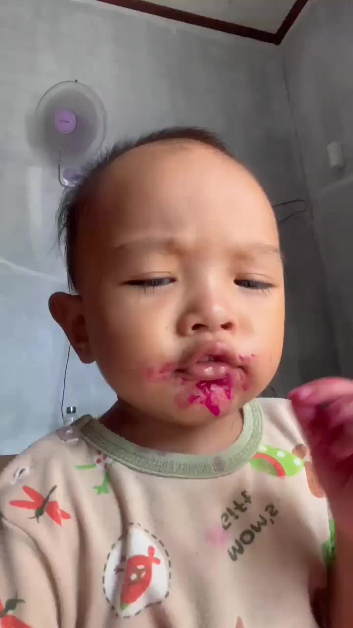 gatau ngomong apa haha tapi comel haha