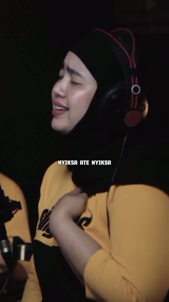 gimana lagu ini menurut kalian??