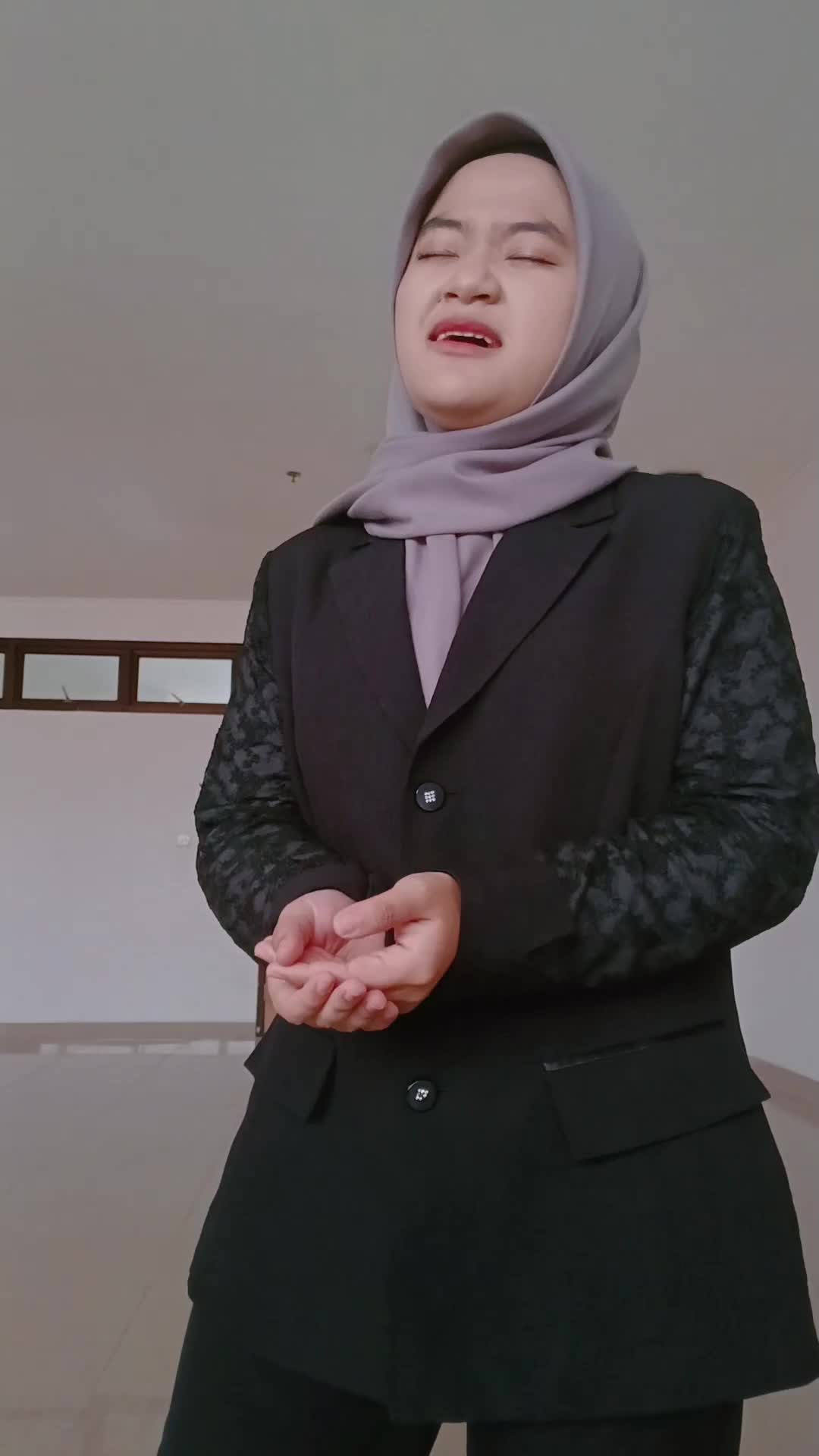 IDOL_XIV ATYA REBINA 20 TAHUN BOGOR SEBUAH RASA -AGNEZ MO #INDONESIANIDOL #onlineauditionindonesianidol 