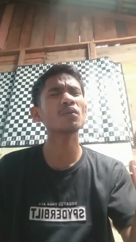 asalamaualikum warahmatullahi wabarakatu
perkenal kan nama saya
NAMA: MAULAN AULA
UMUR: 23 TAHUN
ASKOT: ACEH TENGAH kab.BENER MERIAH
#KDI202