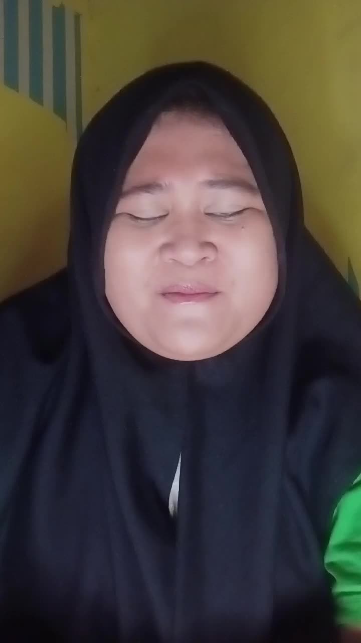 Idol_XIII Rafika Farasita 26 Bekasi someone like you 