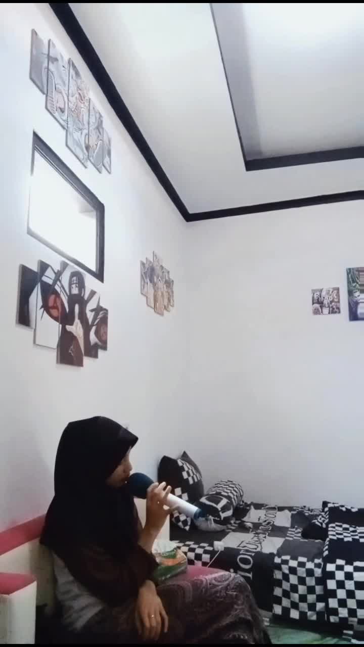 Febi | 25 | Bandung Barat| i don't wanna be you anymore - Billie Ellish 
#auditionindonesianidolxiv 
 #ONLINEAUDITIONINDONESIANIDOLXIV