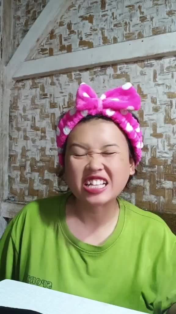 yang gak ngerti bahasa Sunda, di translate aja 😂  #short  #HOTrctiplus  #RCTIPlus  #komedi 