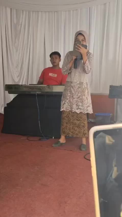 cover emut wae
Syifa fauziah Karawang
 #DMD Panggung Rezeki 
 #DMD Panggung Rejeki MNCTV 
#DMD MNCTV 