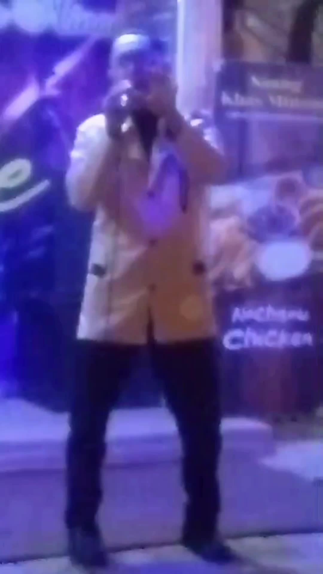 Chiko cafe bogor ,,, gerimis melanda hati 