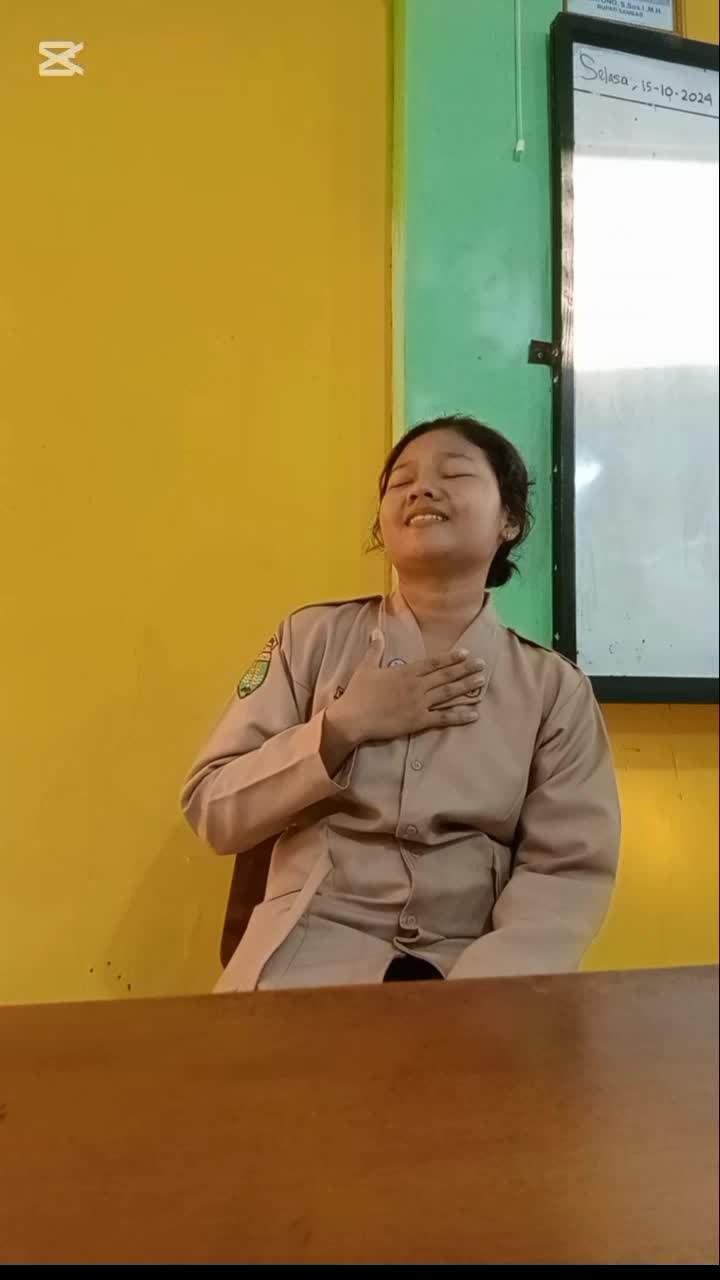 IDOLXIII YOSEFIN M.G.S 16 TAHUN, SAMBAS, BAWA DIA KEMBALI 