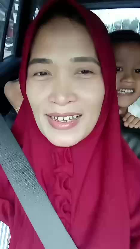 anterin bocils nginep ke rumah bude , seneng banget mereka 