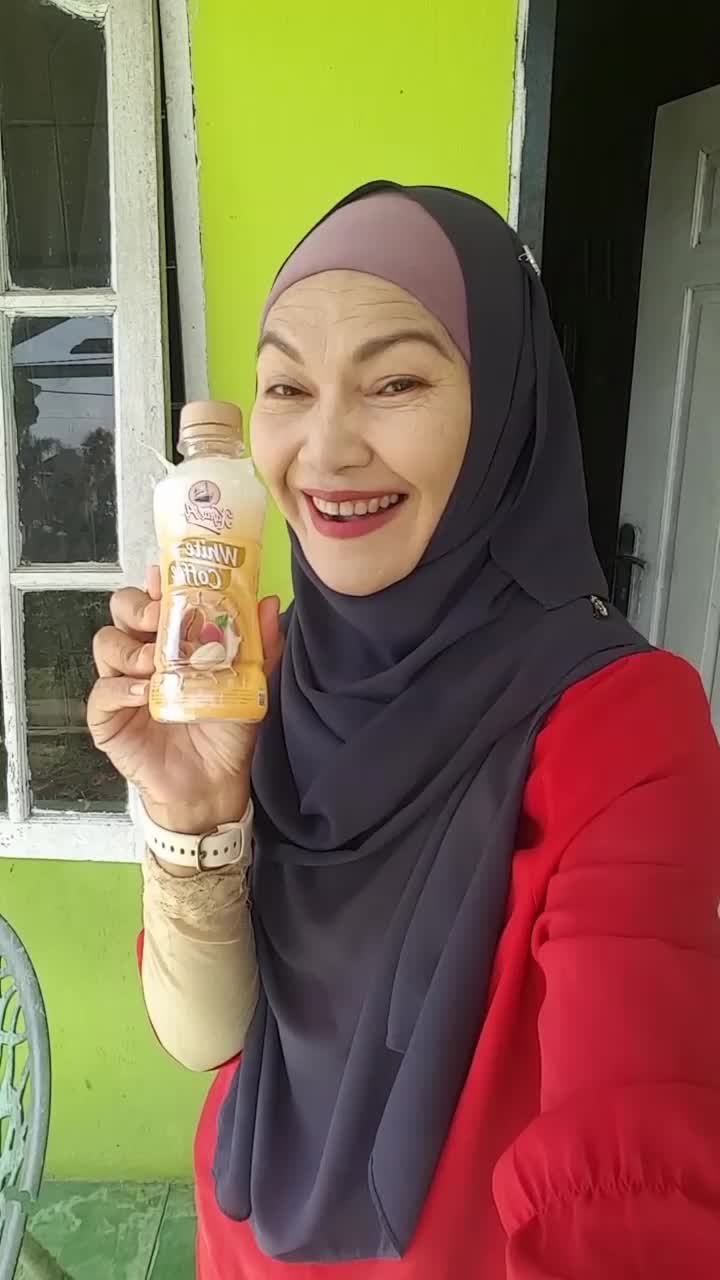 30Aug2024_Aty Ginting_+6282341524141_with White Coffee Kapal Api_Product PT Santos Jaya Abadi