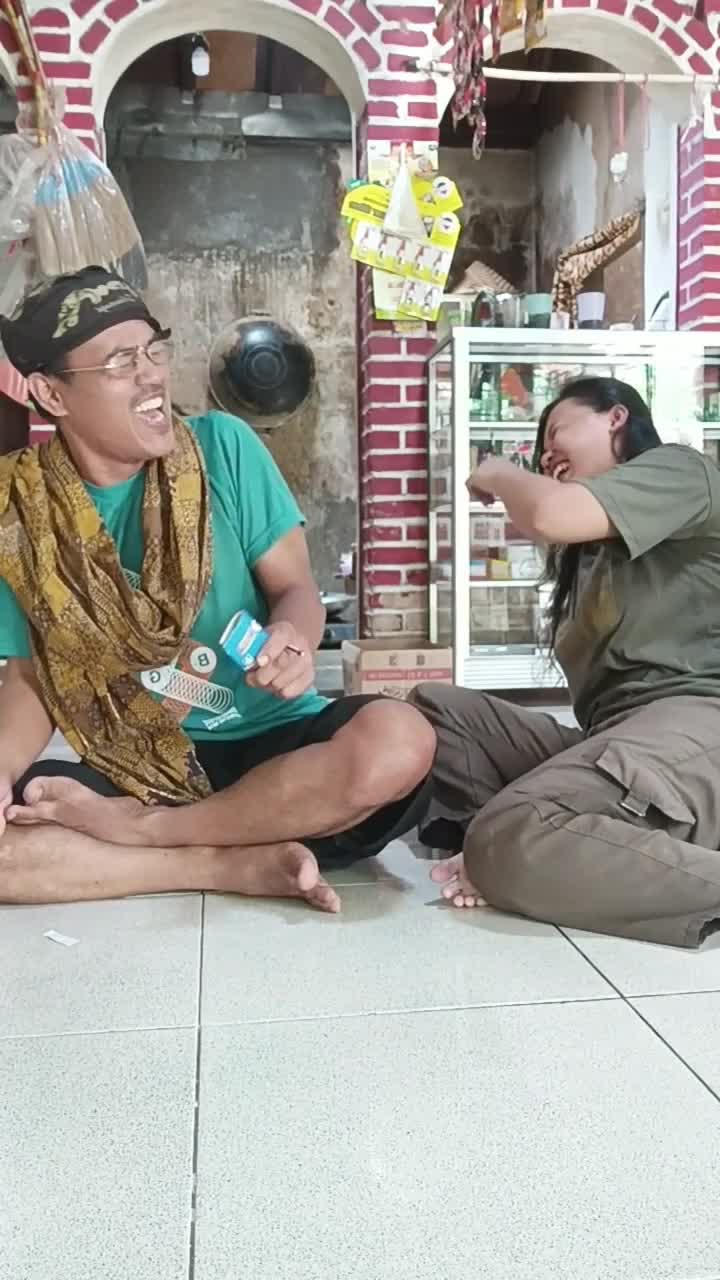 malah kaget beneran gaes
 #short  #HOTrctiplus  #RCTIPlus 