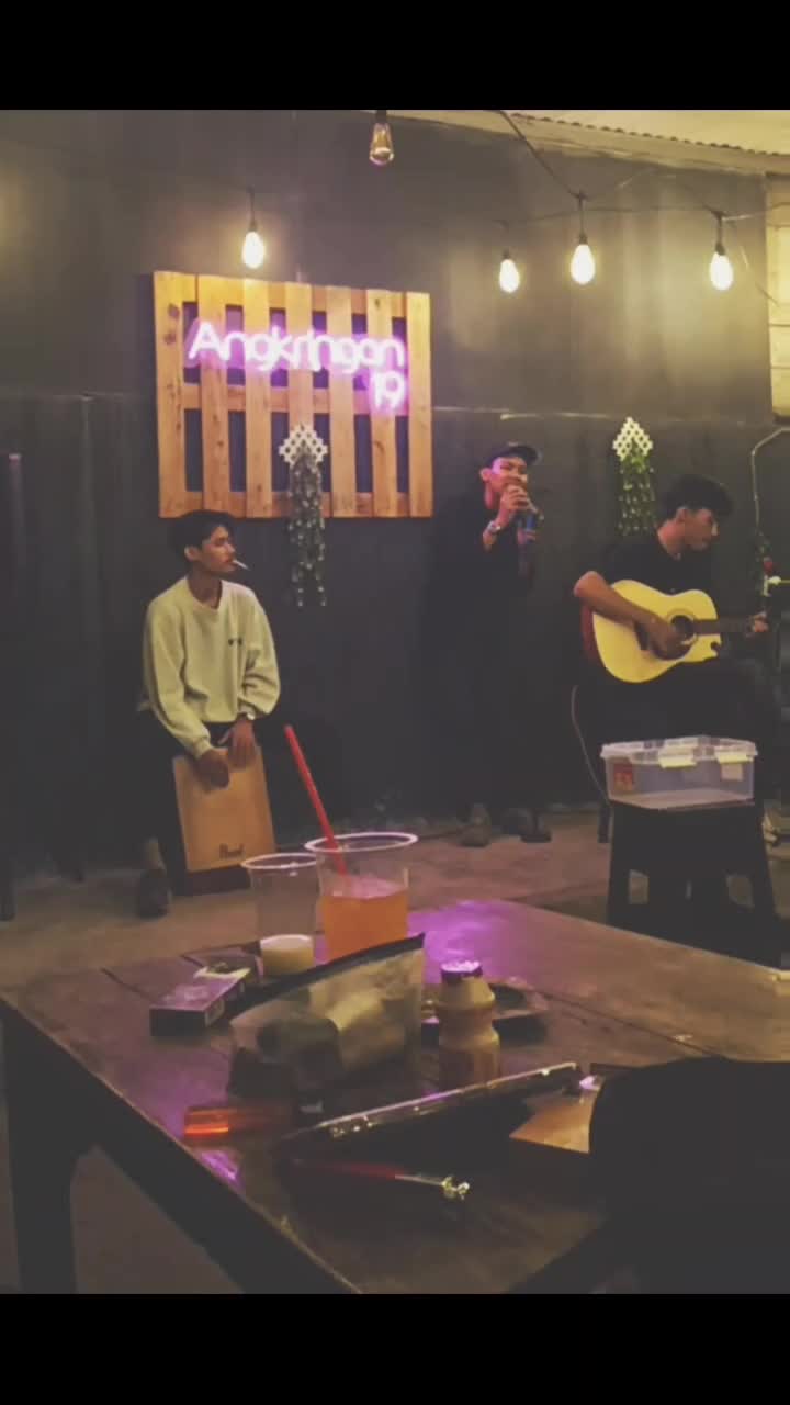 rumah singgah-fabio asher cover