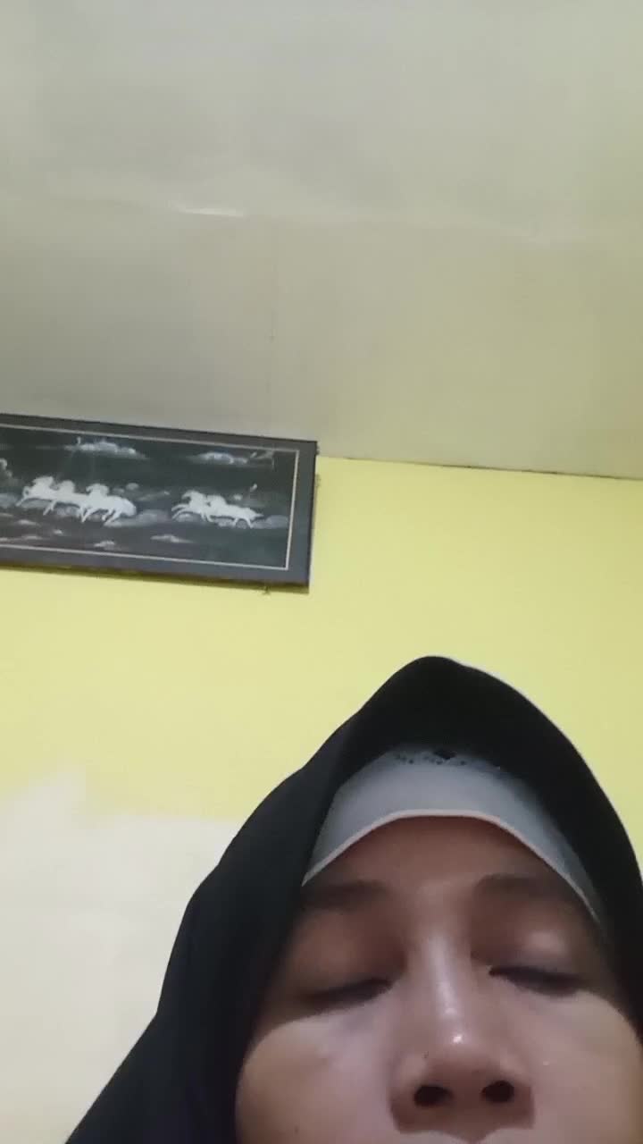 syarat diterima amal.niat karena Allah,caranya benar sesuai syariat islam