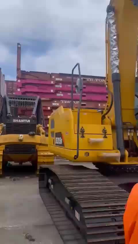 barang kali ada yang minat kredit excavator baru atou cash juga bisa sampai jadi
