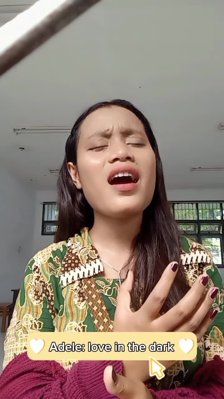  #IDOL_XIV_EDELINA BATLAYERI_20 TAHUN_AMBON_LOVE IN THE DARK(ADELE)