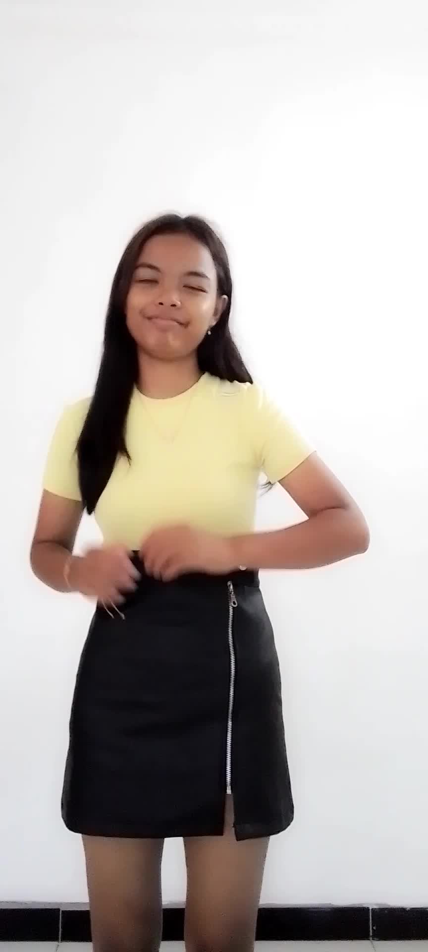 Primadona Pantura Sharina Aktar Putri Kota Kediri 18 Tahun Sia Sia Mengharap Cintamu 